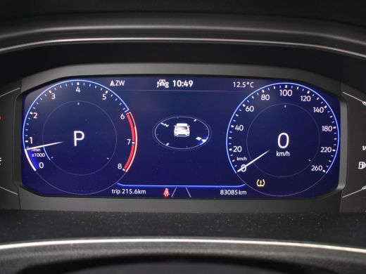 Volkswagen T-Roc 1.5 TSI DSG/AUTO Sport 150pk | 1e eigenaar | Adaptief cruise control | Navigatie | Parkeersensore... ActivLease financial lease