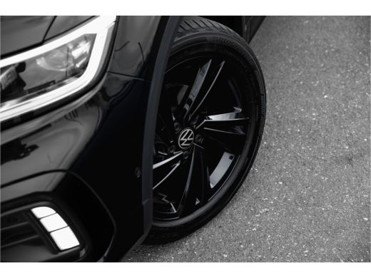 Volkswagen T-Roc 1.5 TSI R-Line 150pk Automaat | Camera | Carplay | Naviagtie | Cockpit Pro ActivLease financial lease