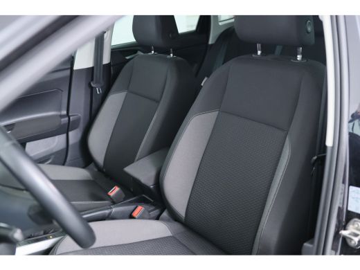 Volkswagen Taigo 1.0 TSI Life | Camera | Adaptive Cruise | Keyless | Climate Control | Stoelverwarming | Led | Dea... ActivLease financial lease