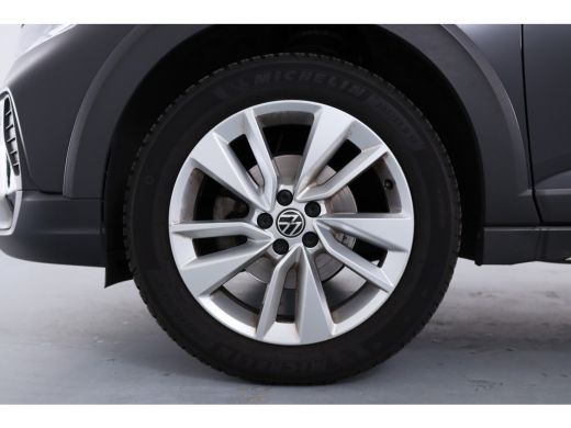 Volkswagen Taigo 1.0 TSI Life | Camera | Adaptive Cruise | Keyless | Climate Control | Stoelverwarming | Led | Dea... ActivLease financial lease