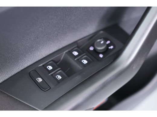 Volkswagen Taigo 1.0 TSI Life | Camera | Adaptive Cruise | Keyless | Climate Control | Stoelverwarming | Led | Dea... ActivLease financial lease