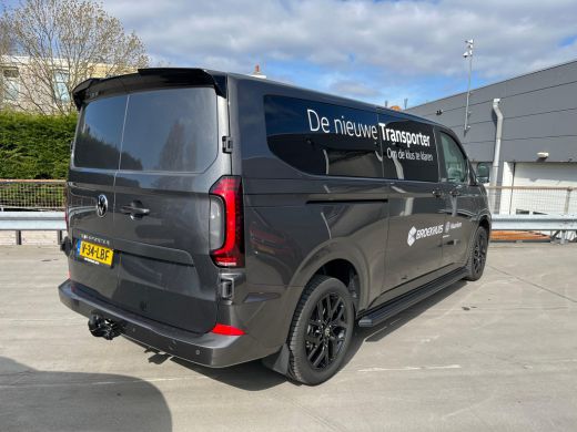 Volkswagen Transporter 2.0 TDI L2H1 30 Bulli | ACC | Apple Carplay | Navigatie | Stoel verwarming | Trekhaak | Sport pak... ActivLease financial lease