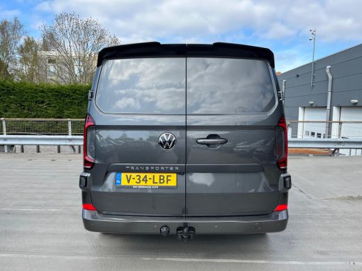 Volkswagen Transporter 2.0 TDI L2H1 30 Bulli | ACC | Apple Carplay | Navigatie | Stoel verwarming | Trekhaak | Sport pak... ActivLease financial lease