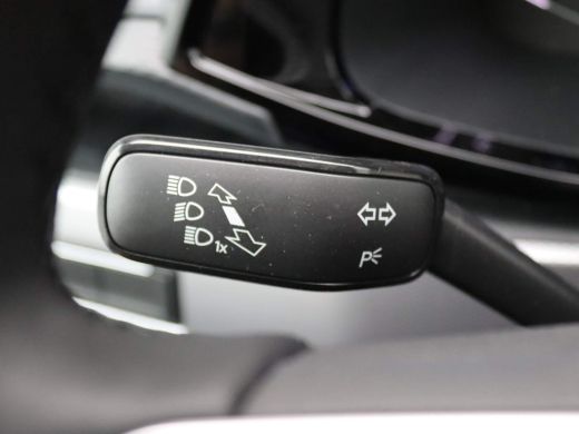 Volkswagen Transporter 2.0 TDI L2H1 Caravelle 204PK DSG (gesloten bestel) Achteruitrijcamera, 2x elek. schuifdeur, leder... ActivLease financial lease