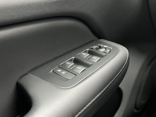 Volvo  S60 2.0 B4 Plus Bright | Achterbank verwarmd | Achteruitrijcamera | Cruise control adaptief met Stop&... ActivLease financial lease