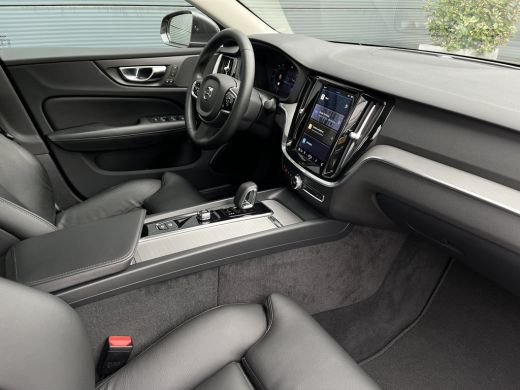 Volvo  S60 2.0 B4 Plus Bright | Achterbank verwarmd | Achteruitrijcamera | Cruise control adaptief met Stop&... ActivLease financial lease