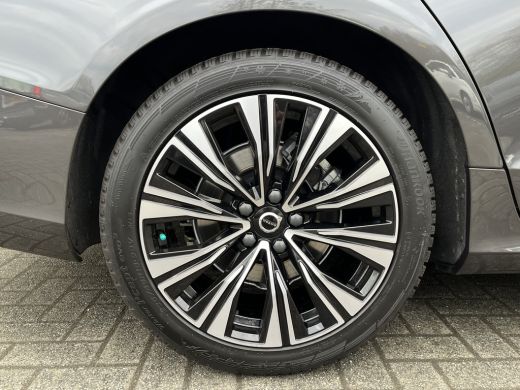 Volvo  S60 2.0 B4 Plus Bright | Achterbank verwarmd | Achteruitrijcamera | Cruise control adaptief met Stop&... ActivLease financial lease