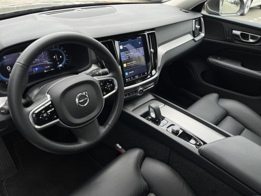 Volvo  S60 2.0 B4 Plus Bright | Achterbank verwarmd | Achteruitrijcamera | Cruise control adaptief met Stop&... ActivLease financial lease