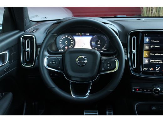 Volvo  XC40 1.5 T4 Recharge R-Design | Trekhaak | 360 Camera | Harman/Kardon | Panoramadak | Adaptive Cruise ActivLease financial lease
