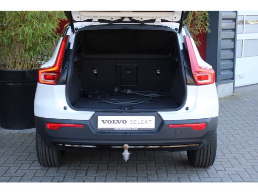 Volvo  XC40 1.5 T4 Recharge R-Design | Trekhaak | 360 Camera | Harman/Kardon | Panoramadak | Adaptive Cruise ActivLease financial lease