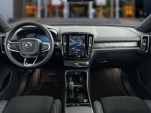 Volvo  XC40 Single Motor Extended Range Plus 82 kWh | 20" | Microtech / Nubuck bekleding | Getint glas ActivLease financial lease