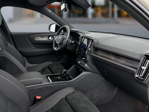 Volvo  XC40 Single Motor Extended Range Plus 82 kWh | 20" | Microtech / Nubuck bekleding | Getint glas ActivLease financial lease