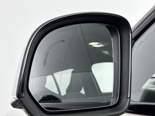 Volvo  XC40 Single Motor Extended Range Plus 82 kWh | 20" | Microtech / Nubuck bekleding | Getint glas ActivLease financial lease
