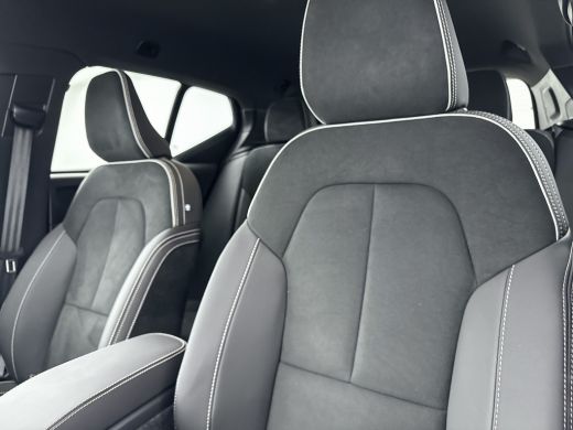 Volvo  XC40 Single Motor Extended Range Plus 82 kWh | 20" | Microtech / Nubuck bekleding | Getint glas ActivLease financial lease