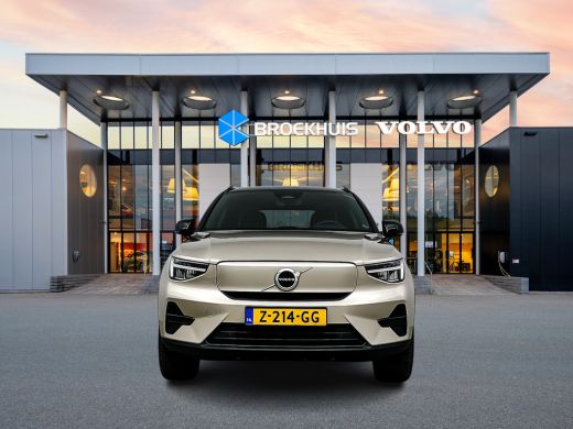 Volvo  XC40 Single Motor Extended Range Plus 82 kWh | 20" | Microtech / Nubuck bekleding | Getint glas ActivLease financial lease