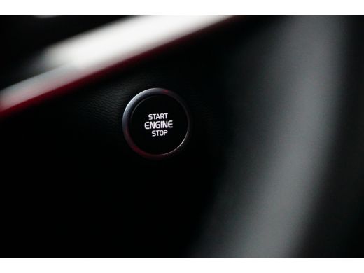 Volvo  XC40 Volvo T5 Plug-in hybrid Plus Dark | Achteruitrijcamera | Audio installatie premium | Cruise contr... ActivLease financial lease