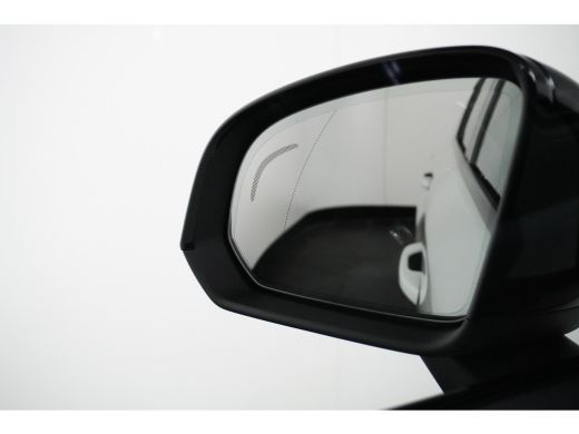Volvo  XC40 Volvo T5 Plug-in hybrid Plus Dark | Achteruitrijcamera | Audio installatie premium | Cruise contr... ActivLease financial lease