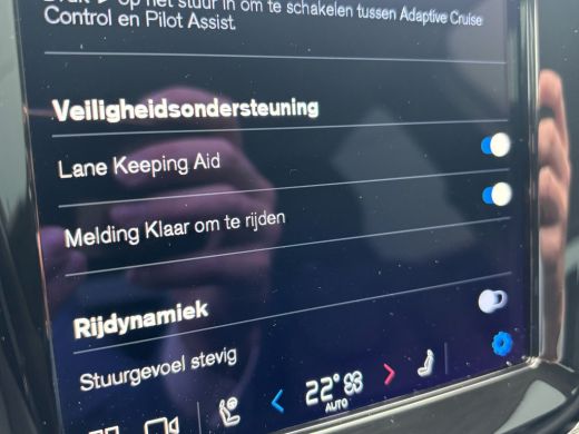 Volvo  XC60 B5 Plus Dark | Achterbank verwarmd | Achteruitrijcamera | Cruise control adaptief met Stop&Go en ... ActivLease financial lease