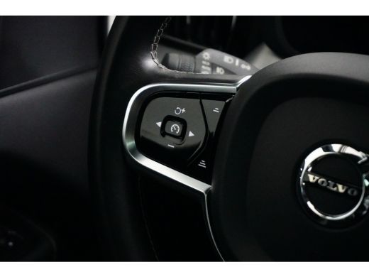 Volvo  XC60 Volvo Recharge T6 AWD R-Design | Achteruitrijcamera | Cruise control adaptief met Stop&Go en stuu... ActivLease financial lease