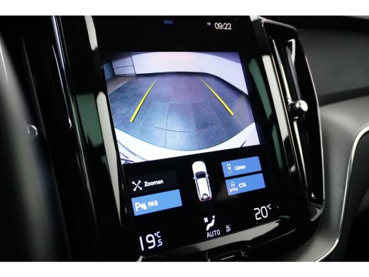 Volvo  XC60 Volvo Recharge T6 AWD R-Design | Achteruitrijcamera | Cruise control adaptief met Stop&Go en stuu... ActivLease financial lease
