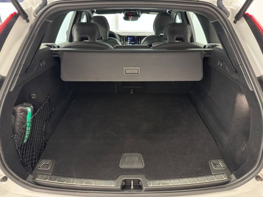 Volvo  XC60 Recharge T6 AWD R-Design | Achteruitrijcamera | Apple Carplay/Android Auto|telefoonintegratie pre... ActivLease financial lease