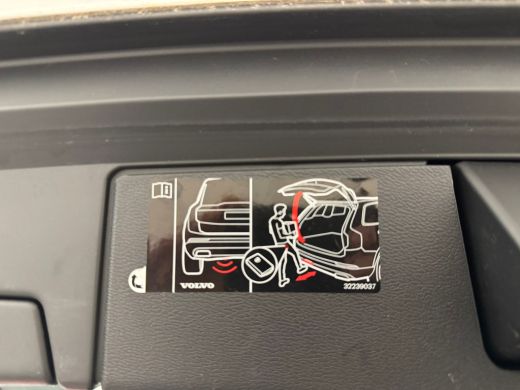 Volvo  XC60 Recharge T6 AWD R-Design | Achteruitrijcamera | Apple Carplay/Android Auto|telefoonintegratie pre... ActivLease financial lease