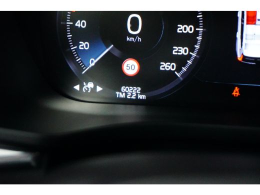 Volvo  XC60 Volvo Recharge T6 AWD R-Design | Achteruitrijcamera | Cruise control adaptief met Stop&Go en stuu... ActivLease financial lease