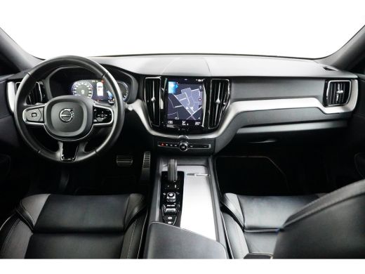 Volvo  XC60 Volvo Recharge T6 AWD R-Design | Achteruitrijcamera | Cruise control adaptief met Stop&Go en stuu... ActivLease financial lease