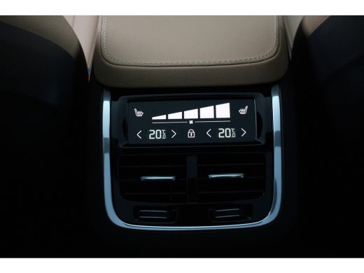 Volvo  XC90 T8 AWD Ultra Dark | Luchtvering | Bowers & Wilkins | Head-up display | Panoramadak | 360 Camera |... ActivLease financial lease