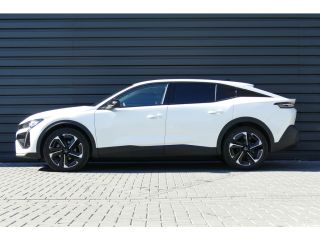 Peugeot 408 1.2 PURETECH 130PK ALLURE PACK AUTOMAAT / NAVI / CLIMA / PDC / 19"LMV / CAMERA / KEYLESS / FULL-L...