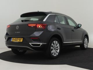 Volkswagen T-Roc 1.5 TSI DSG/AUTO Sport 150pk | 1e eigenaar | Adaptief cruise control | Navigatie | Parkeersensore...