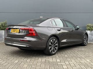 Volvo  S60 2.0 B4 Plus Bright | Achterbank verwarmd | Achteruitrijcamera | Cruise control adaptief met Stop&...