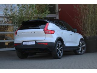 Volvo  XC40 1.5 T4 Recharge R-Design | Trekhaak | 360 Camera | Harman/Kardon | Panoramadak | Adaptive Cruise