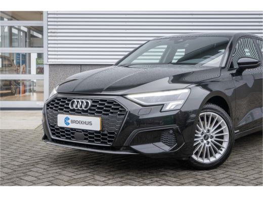Audi A3 Sportback Sportback 30 TFSI Advanced edition | Achteruitrijcamera | Metaalkleur ActivLease financial lease