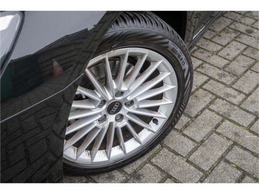 Audi A3 Sportback Sportback 30 TFSI Advanced edition | Achteruitrijcamera | Metaalkleur ActivLease financial lease