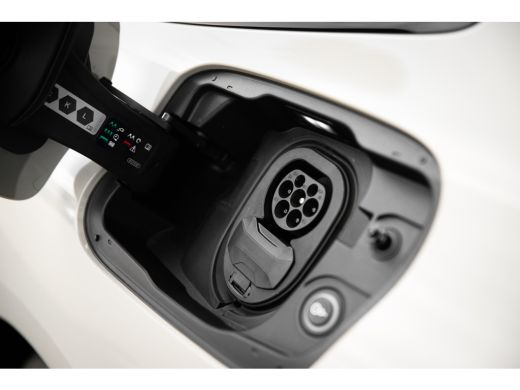 Audi A6 Sportback e-tron Advanced edition 83 kWh | Keyless | 360 camera | Adaptive cruise ActivLease financial lease