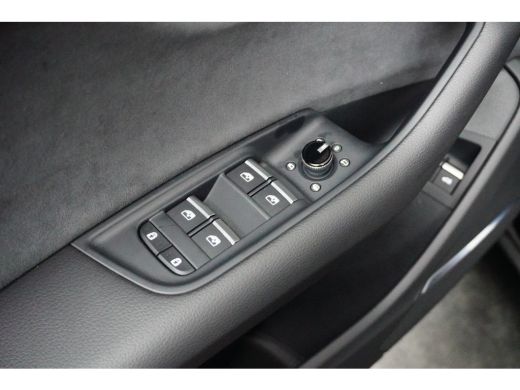 Audi Q8 60 TFSIe 490PK Quattro Pro Line S Competition | PANORAMADAK | TREKHAAK | LEDER ActivLease financial lease