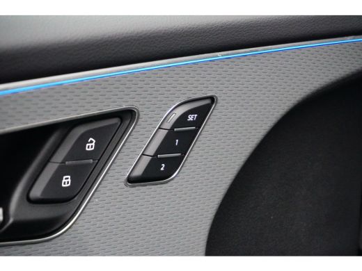 Audi Q8 60 TFSIe 490PK Quattro Pro Line S Competition | PANORAMADAK | TREKHAAK | LEDER ActivLease financial lease