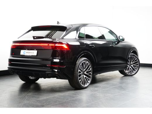 Audi Q8 60 TFSIe 490PK Quattro Pro Line S Competition | PANORAMADAK | TREKHAAK | LEDER ActivLease financial lease