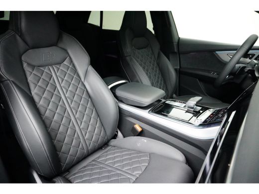 Audi Q8 60 TFSIe 490PK Quattro Pro Line S Competition | PANORAMADAK | TREKHAAK | LEDER ActivLease financial lease