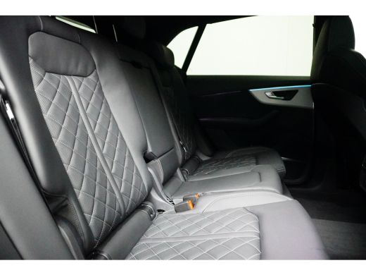 Audi Q8 60 TFSIe 490PK Quattro Pro Line S Competition | PANORAMADAK | TREKHAAK | LEDER ActivLease financial lease