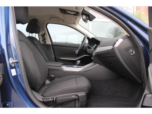 BMW 3 Serie 318i G20 Sedan Executive Edition | 1e eigenaar | NL auto | Camera | LED | DAB | Carplay | PDC | S... ActivLease financial lease