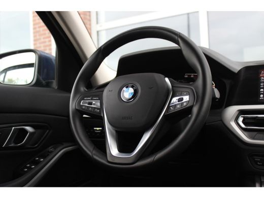 BMW 3 Serie 318i G20 Sedan Executive Edition | 1e eigenaar | NL auto | Camera | LED | DAB | Carplay | PDC | S... ActivLease financial lease