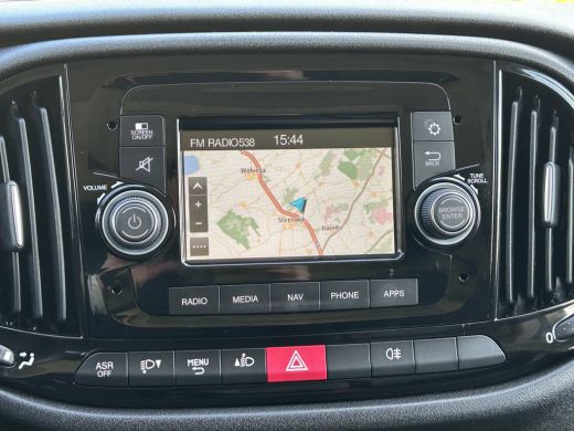 Fiat Dobló Cargo 1.6 MJ 105 PK / L1H1 / 1e EIGENAAR / 3 ZITS / TREKHAAK / INRICHTING / AIRCO / CRUISE / NAVI / CAMERA ActivLease financial lease