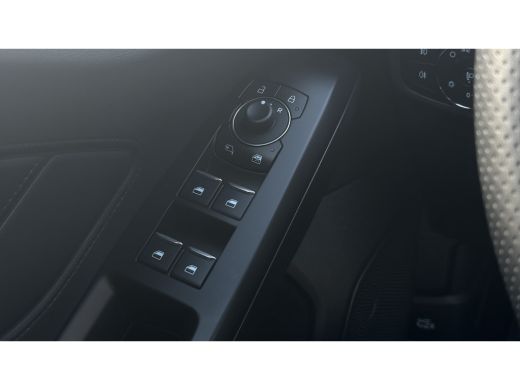 Ford Focus 1.0 EcoBoost Hybrid ST Line X | Achteruitrijcamera | Airco (automatisch) | Apple Carplay/Android ... ActivLease financial lease