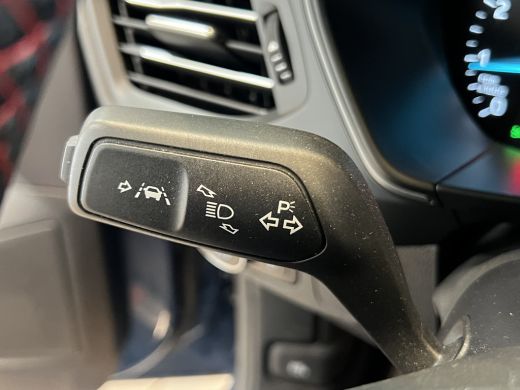 Ford FOCUS Wagon Ford 1.0 EcoBoost Hybrid ST Line Style | Full-LED koplampen | Lichtmetalen velgen 17" | Navigatie... ActivLease financial lease