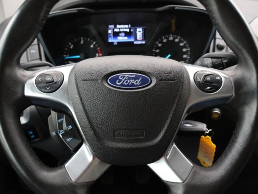Ford Transit Custom 2.0 TDCI L2H1 TREND + 2250 KG TREKHAAK | CAMERA | CRUISE | AIRCO ActivLease financial lease