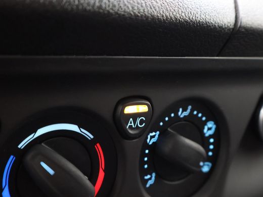 Ford Transit Custom 2.0 TDCI L2H1 TREND + 2250 KG TREKHAAK | CAMERA | CRUISE | AIRCO ActivLease financial lease
