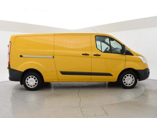 Ford Transit Custom 2.0 TDCI L2H1 TREND + 2250 KG TREKHAAK | CAMERA | CRUISE | AIRCO ActivLease financial lease