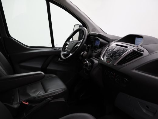 Ford Transit Custom 2.2 TDCI L2H1 DUBBEL CABINE + LEDER | STOELVERWARMING | TREKHAAK 2800 KG | CAMERA ActivLease financial lease